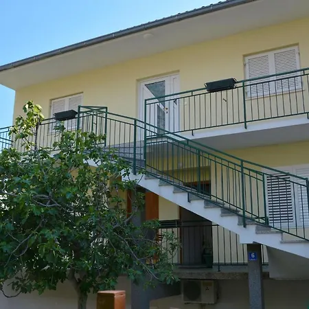 Zrine * Makarska