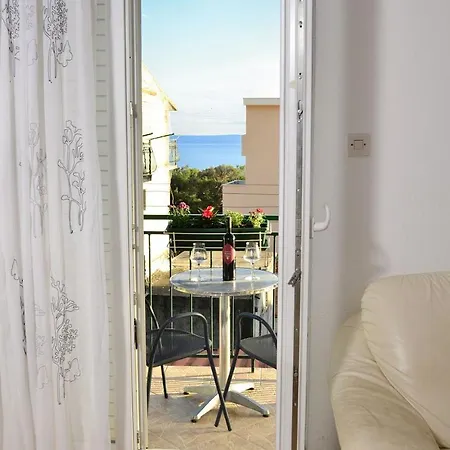 Zrine Apartment Makarska